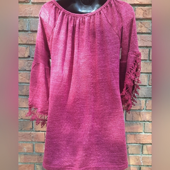 Ladies Boutique Style Tunic Top - Lace sleeves - Size: S/M - Picture 8 of 8